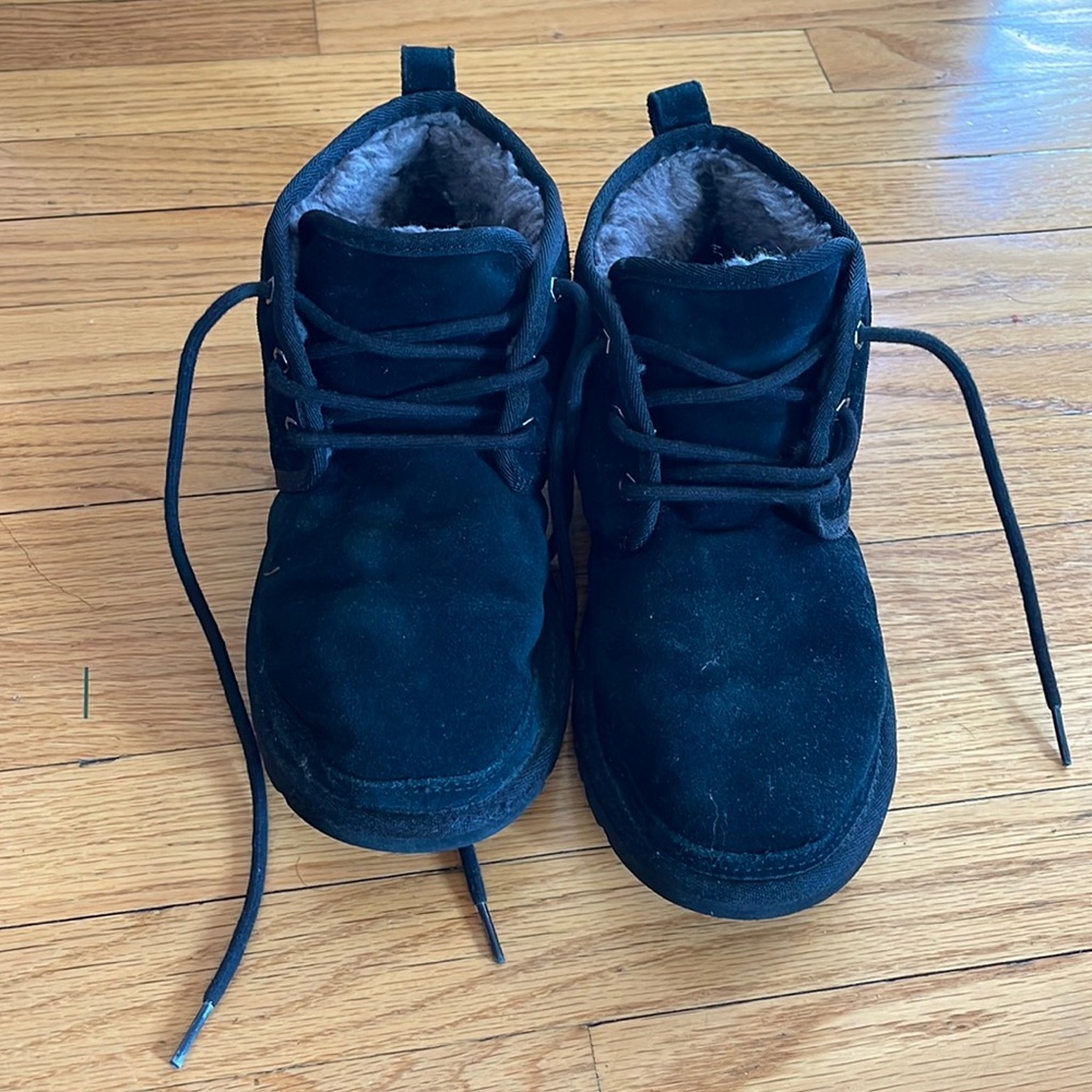 Ugg Neumel size 8